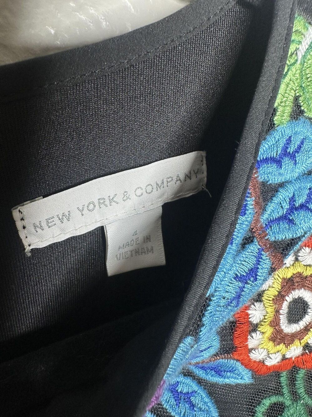 New York & Company Dress Womens 4 Black Floral Embroidered Sheath Short Sleeve - Picture 4 of 8